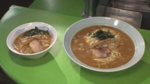 中華そば 万楽の本格ラーメン！豚骨鶏Wスープが600円の老舗